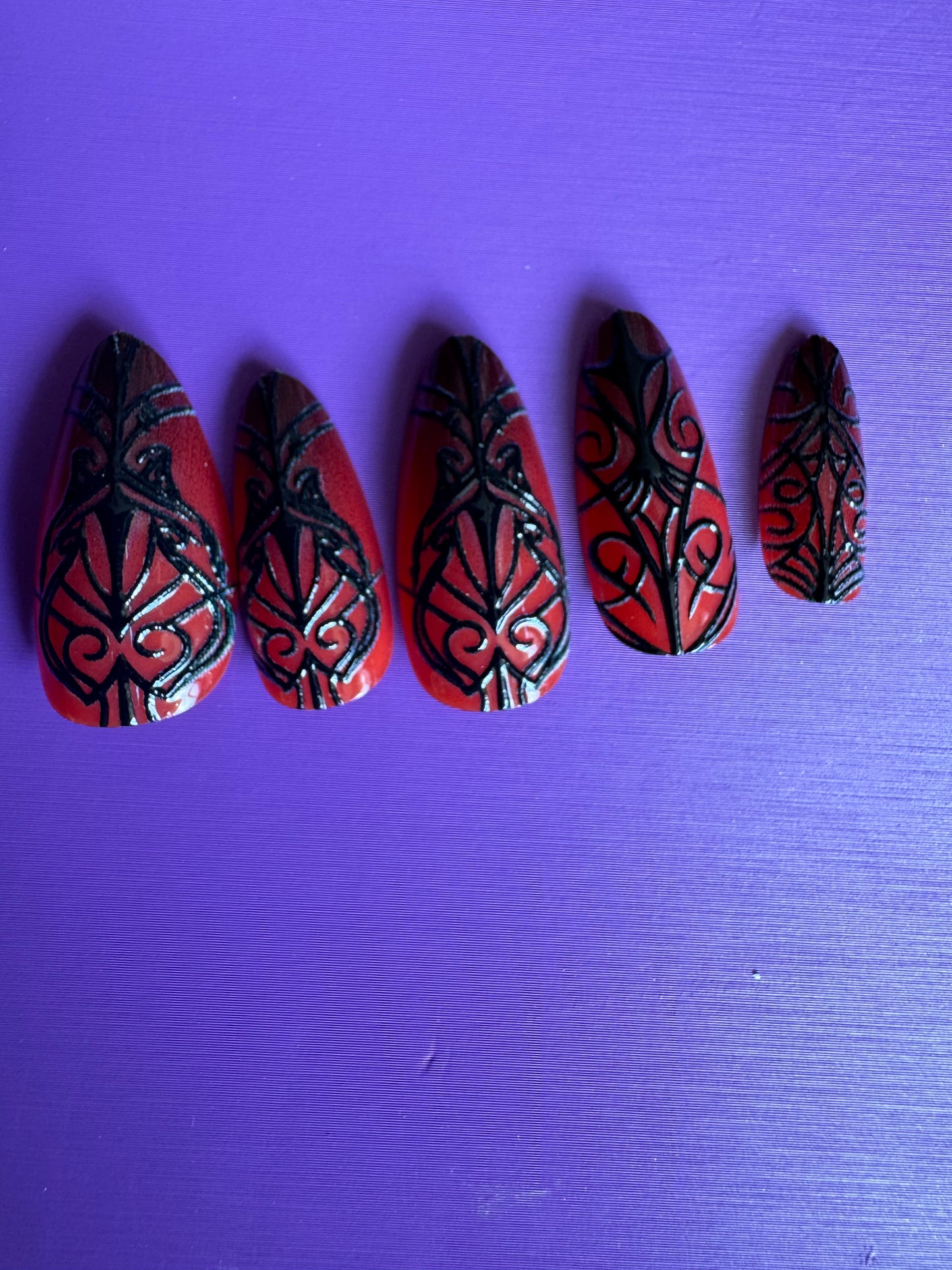 Press On Nails: Gothic Red Almond Shape