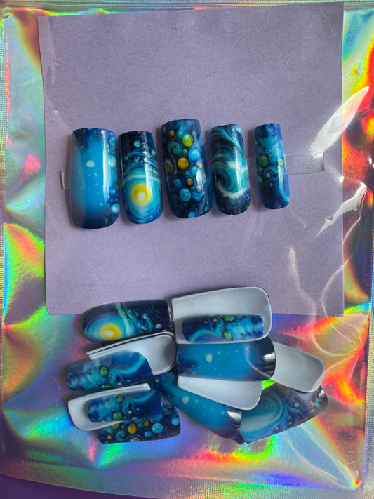 Press On Nails: Medium Square Blue Planets