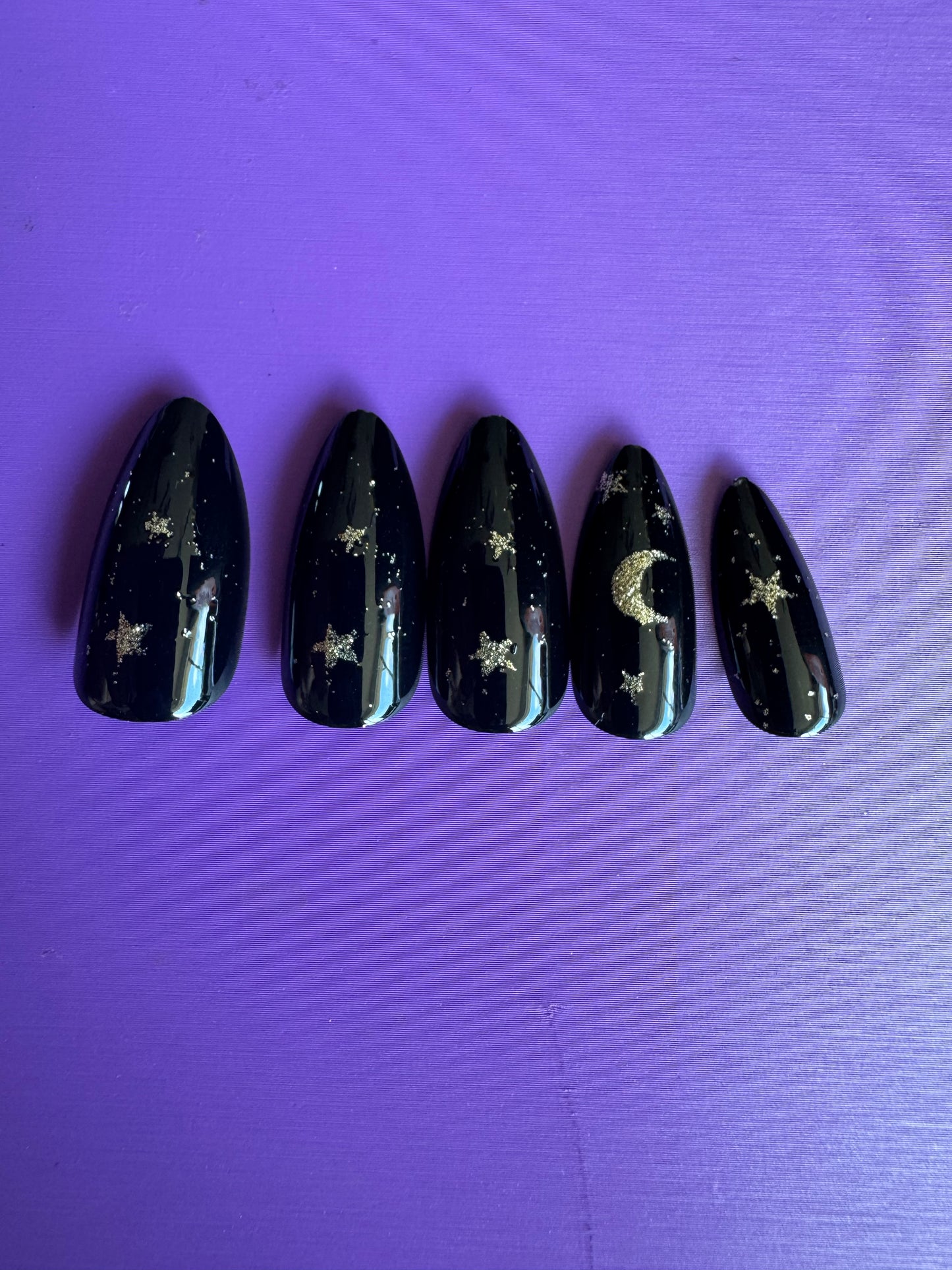 Press On Nails: Black Short Almond Celestial
