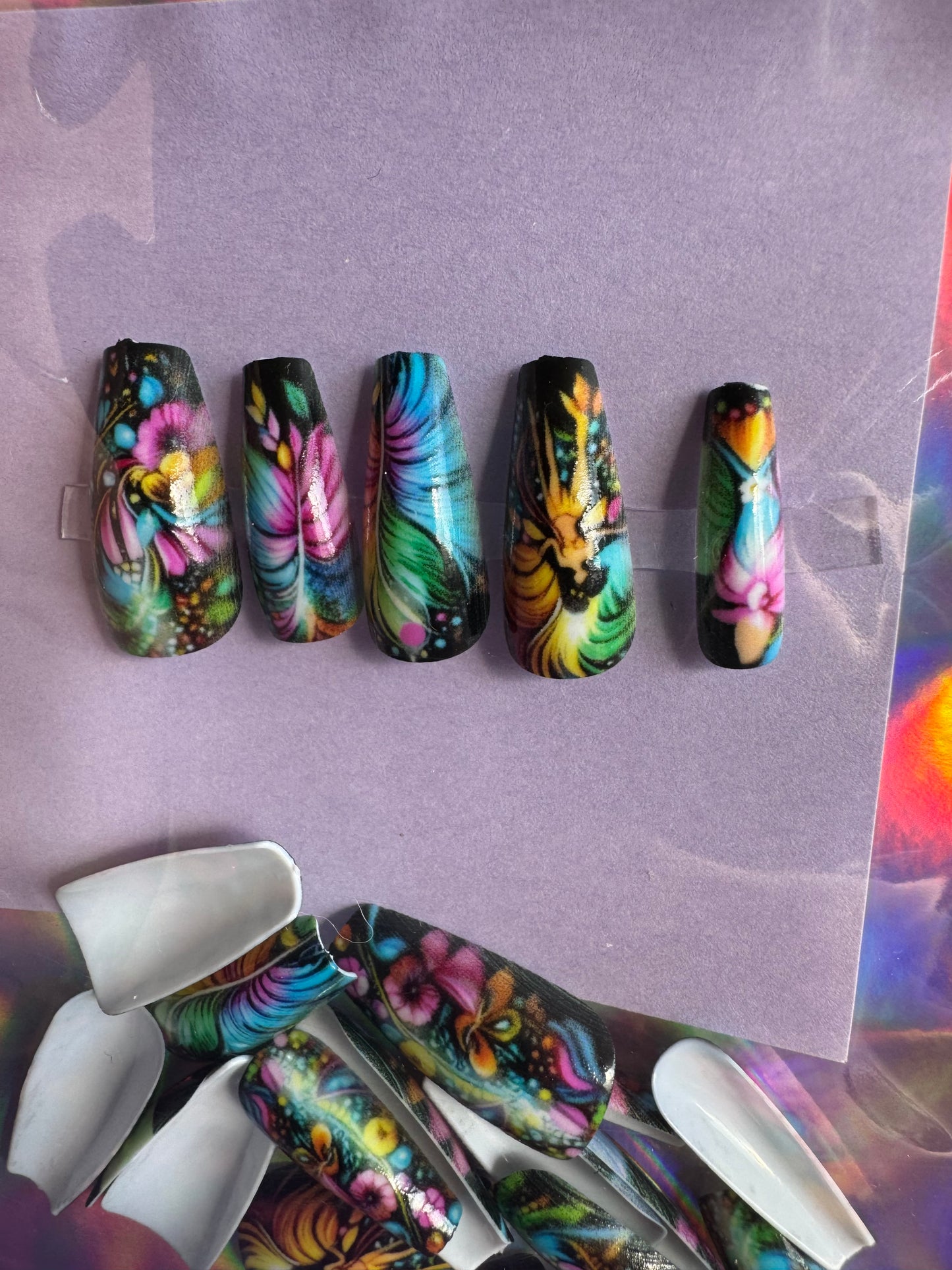 Press On Nails: Medium Coffin Bright Colorful Detail