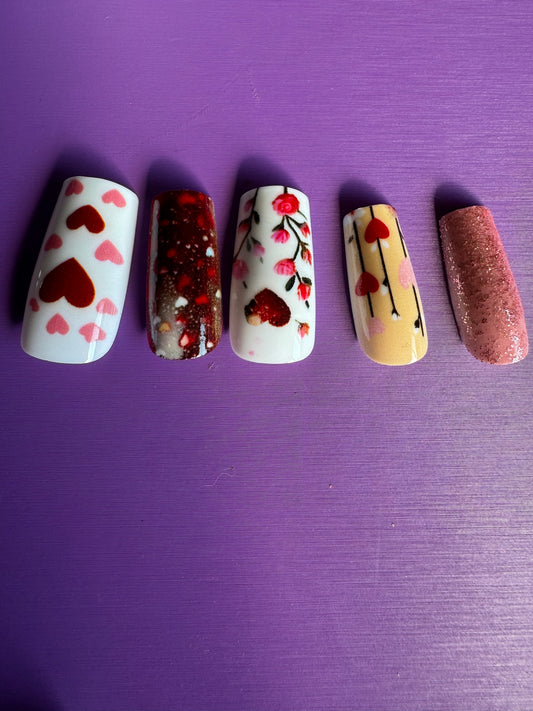 Press On Nails: Medium Square Hearts